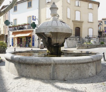 Fontaine de Châteauneuf du Pape