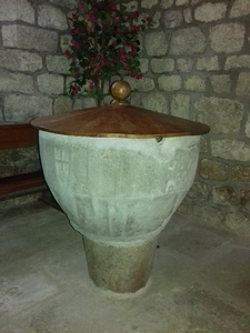 Baptistère